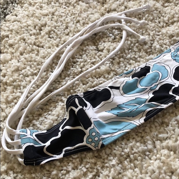 Vintage RARE BCBGMaxAzria SWIM TOP - Picture 2 of 4